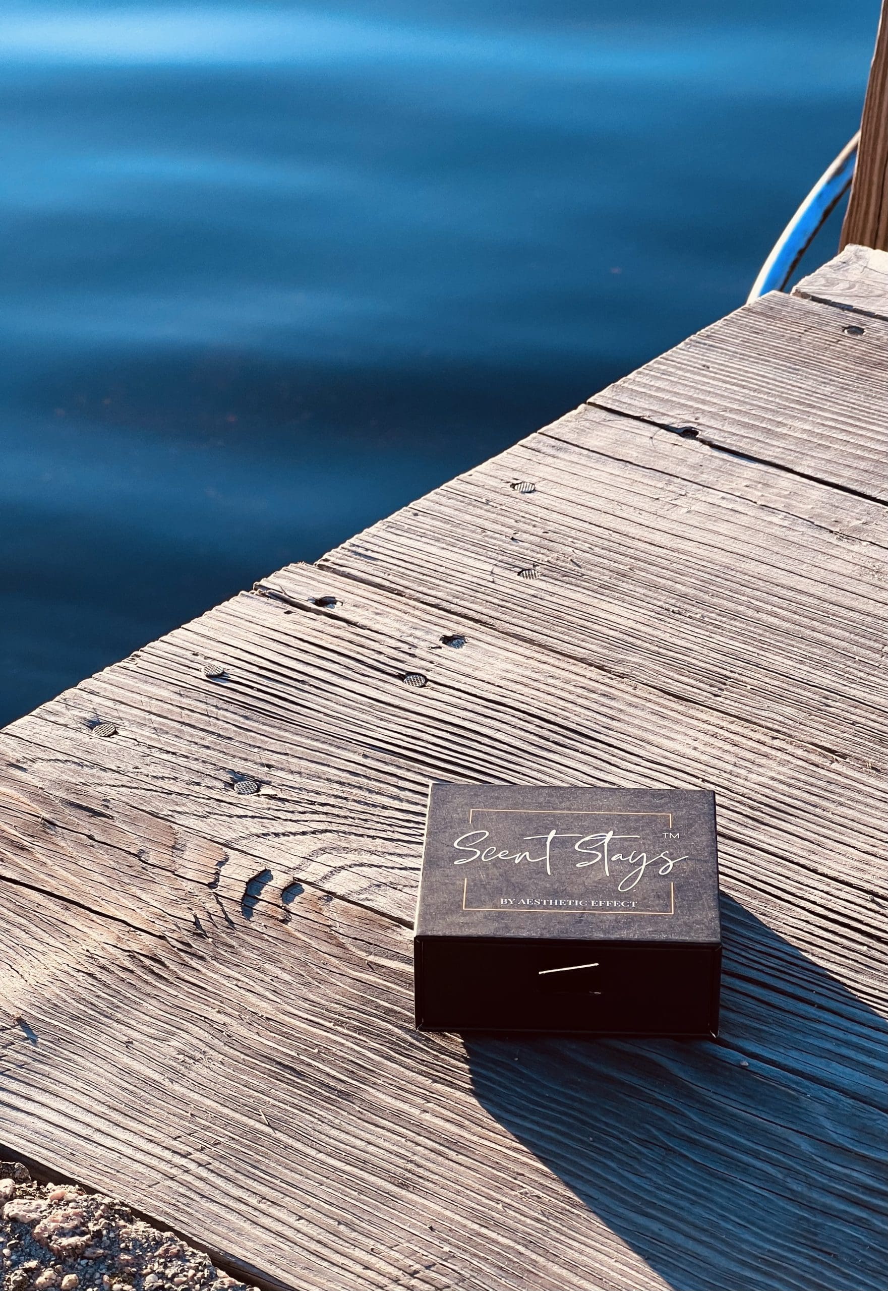 Scent Stays Boxed Set of Wearable Fragrance Device
