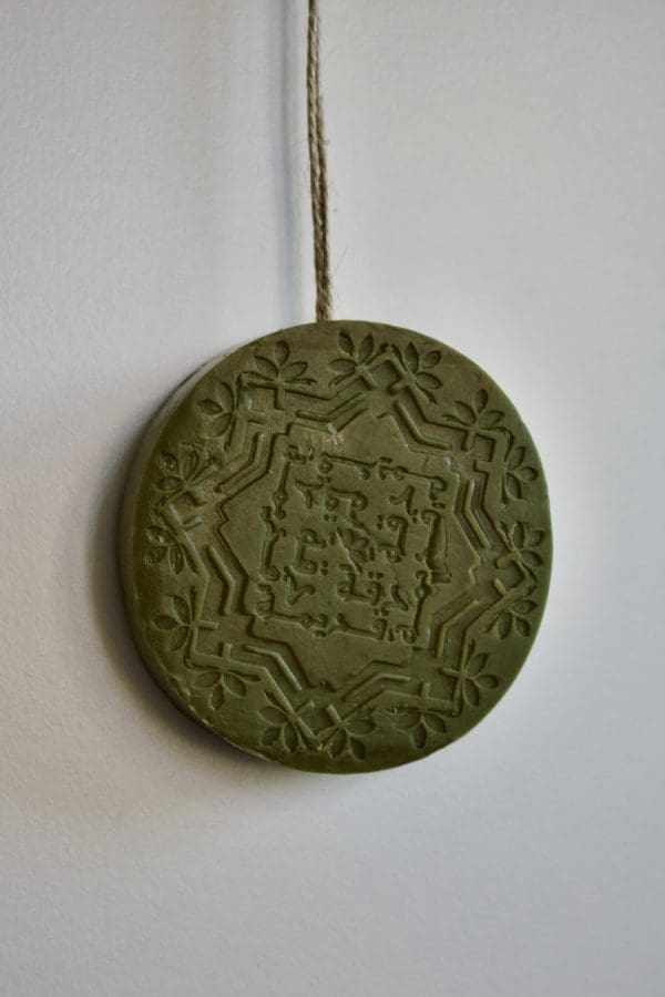 Olivscent Laurel & Olive Oil Scented Soap - Image 3